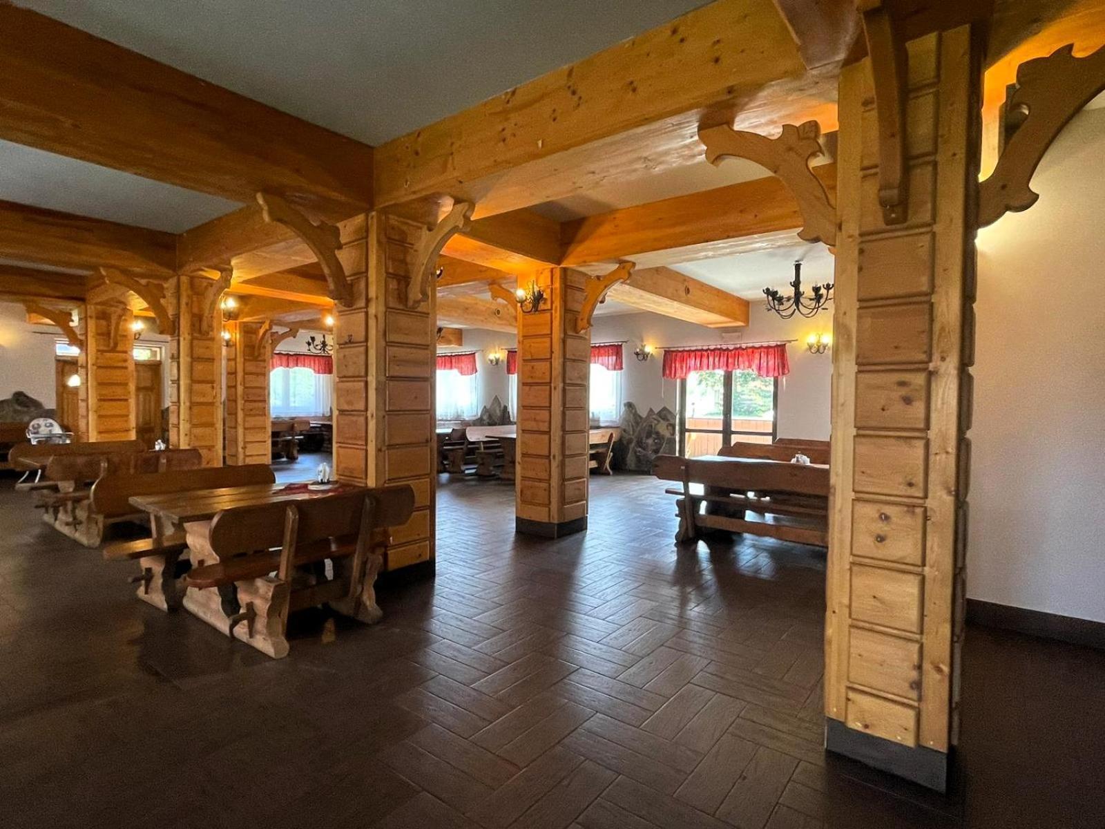 Skalny Brzeg Hotel ชาร์นาโกรา ภายนอก รูปภาพ
