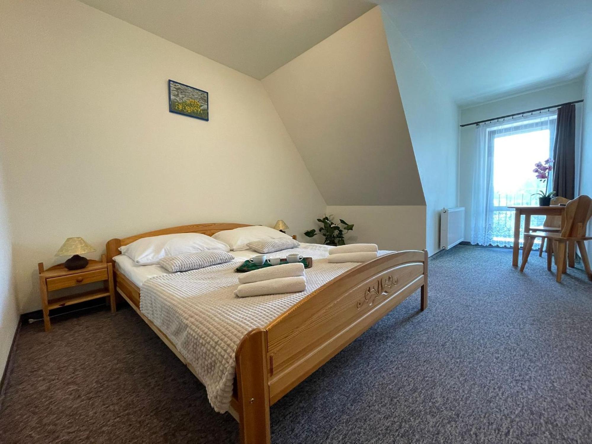 Skalny Brzeg Hotel ชาร์นาโกรา ภายนอก รูปภาพ