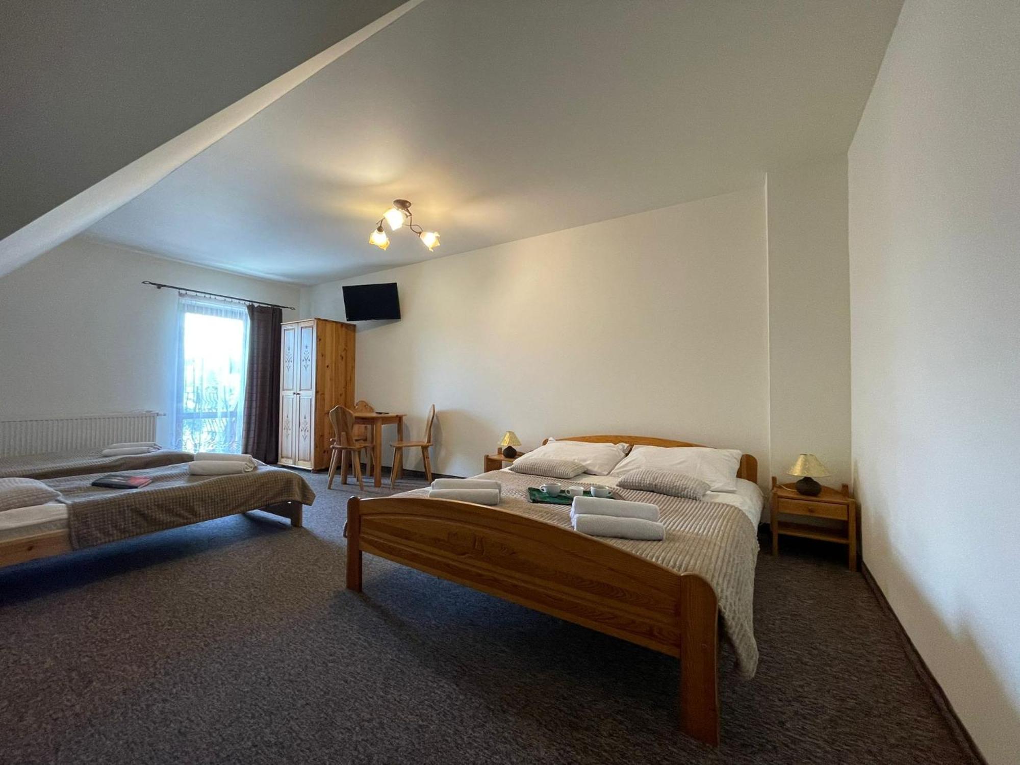 Skalny Brzeg Hotel ชาร์นาโกรา ภายนอก รูปภาพ