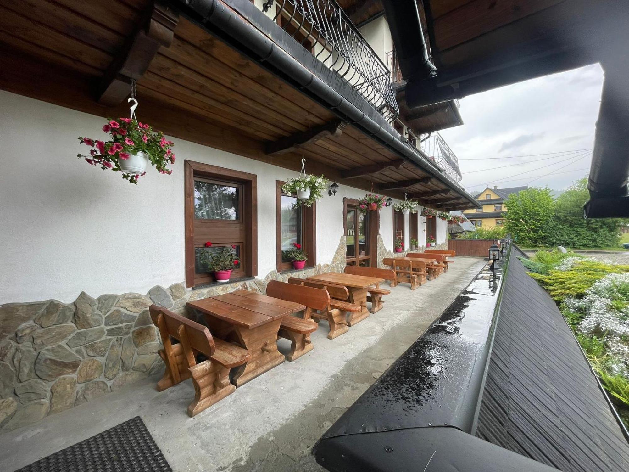 Skalny Brzeg Hotel ชาร์นาโกรา ภายนอก รูปภาพ
